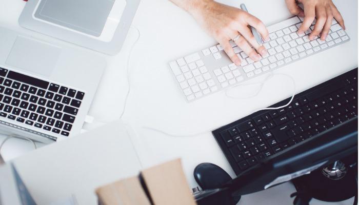 pt/blog/publicidade no linkedin x publicidade no facebook/