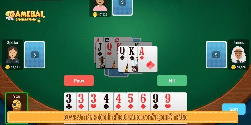 Quan sát bàn chơi trước khi tham gia đánh bài online